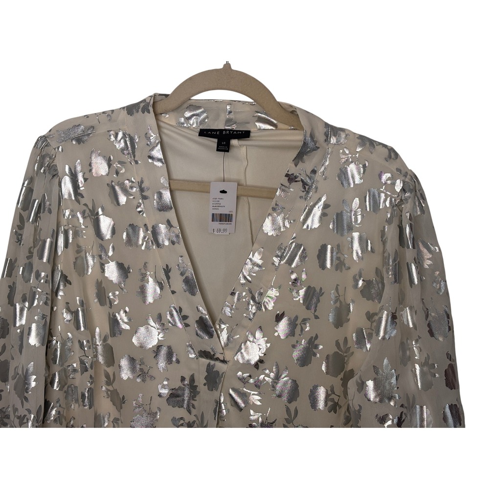 Lane Bryant Shawl V-Neck Blouse 18 Cream Silver Floral Foil Party‎ Glam NWT - Picture 6 of 13